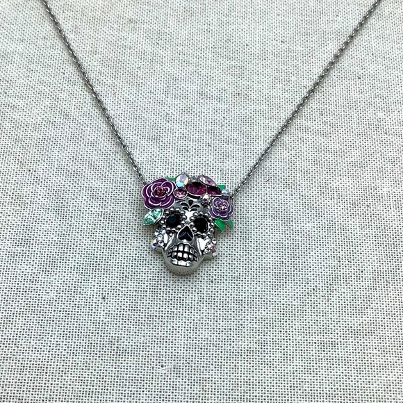 Origami Owl Silver Skull Necklace Nunca Olvidado 2022 - Picture 2 of 4